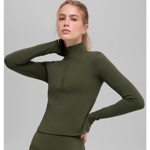 ALO | Softsculpt Precision 1/4 Zip Long Sleeve in Clover Green - Picture 4 of 5